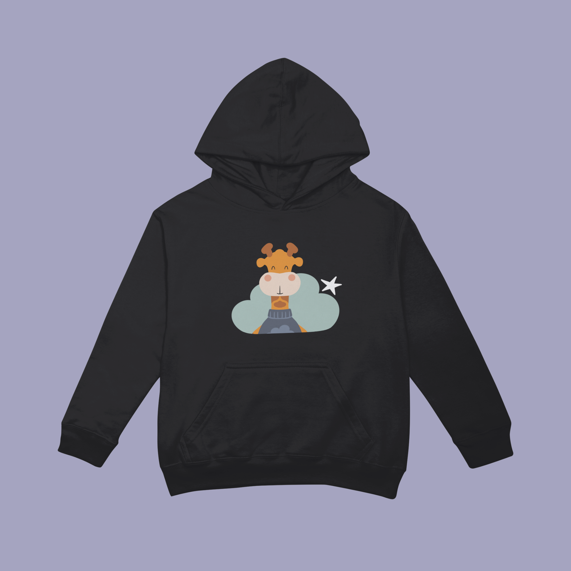 Sudadera tipo hoodie negra con diseño de Lázaro la jirafa de la marca de ropa Nube dentro de una nube azul y una estrella blanca a lado.
