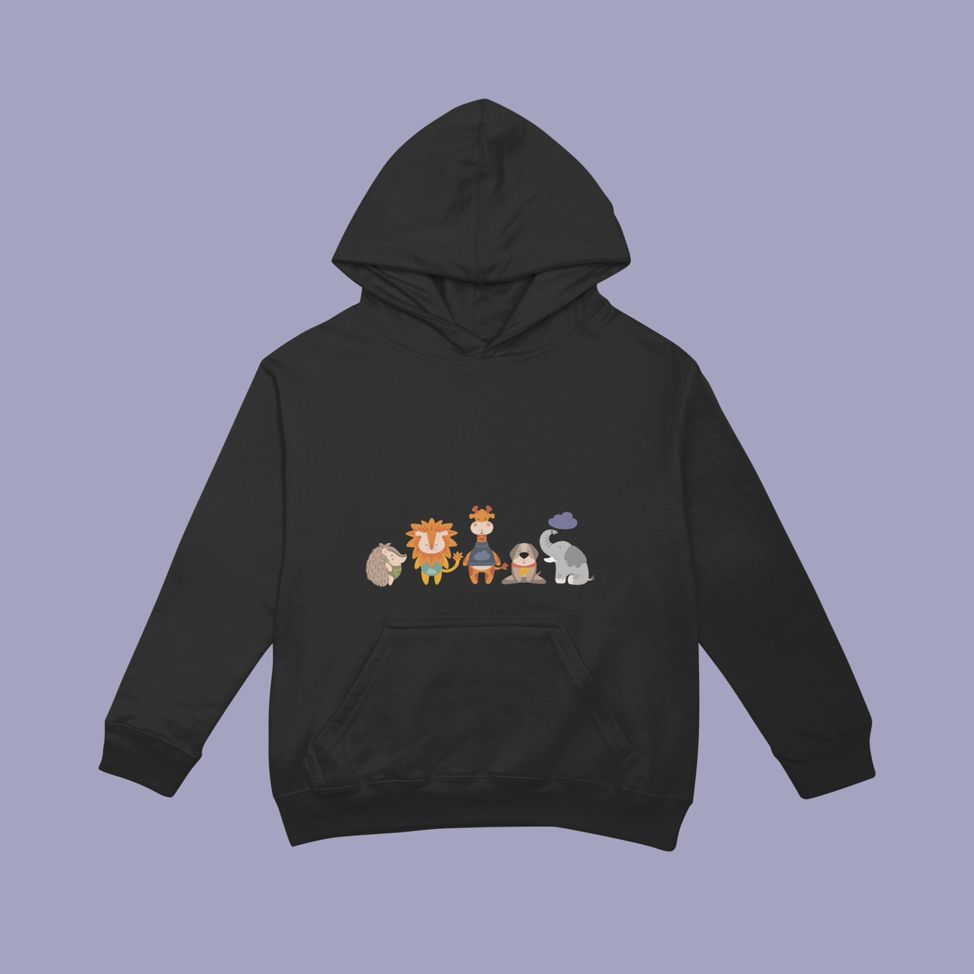 Sudadera tipo hoodie negra con diseño de la manada  de la marca de ropa Nube: Filomeno el puercoespín, Sabino el león, Lázaro la jirafa, Leandro el perro y Clementino el elefante.